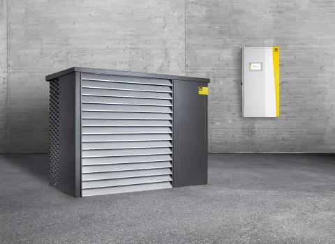 Wärmepumpe iDM Aero Alm 10-24 kW in einem betonierten Raum.