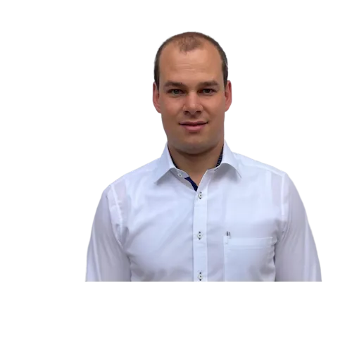 Porträtfoto von Jochen Schmidt, dem Geschäftsführer das SHK-Handwerksbetriebs smr im Wettringen bei Schweinfurt.  Hintergrund.